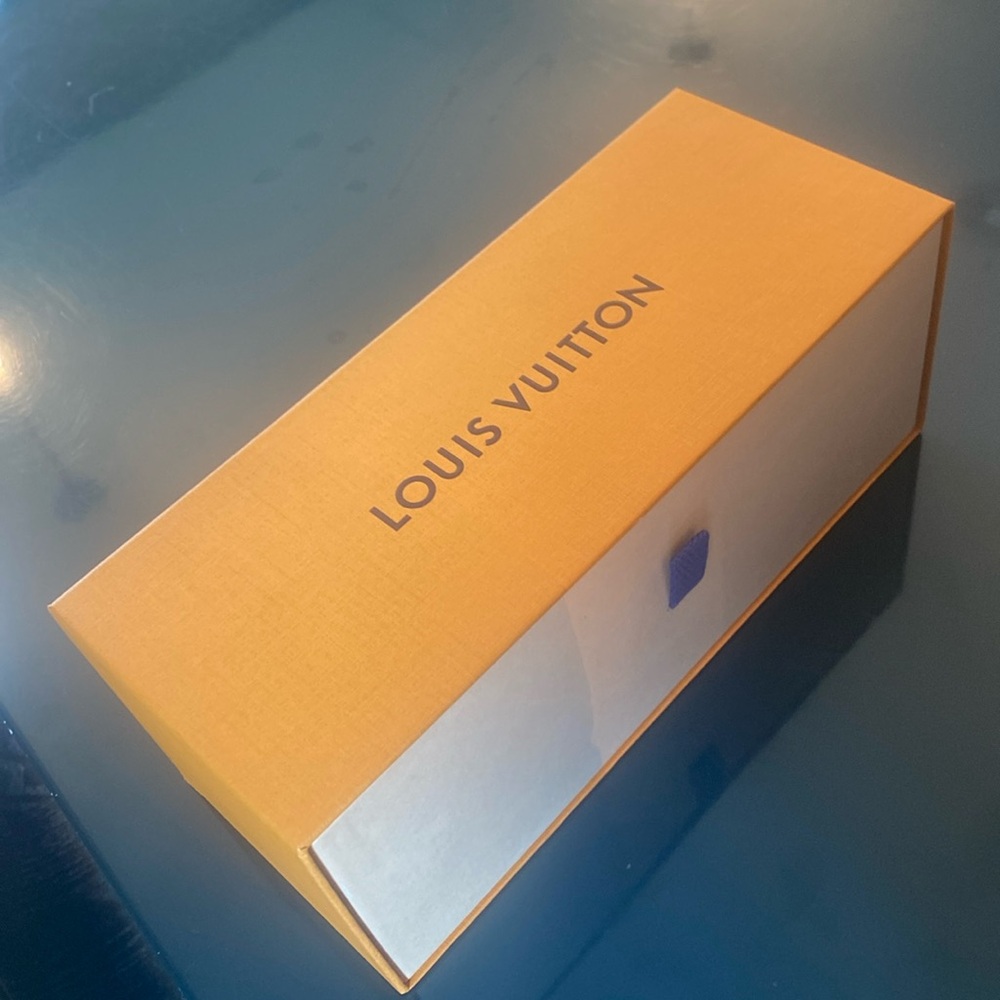 Lv box